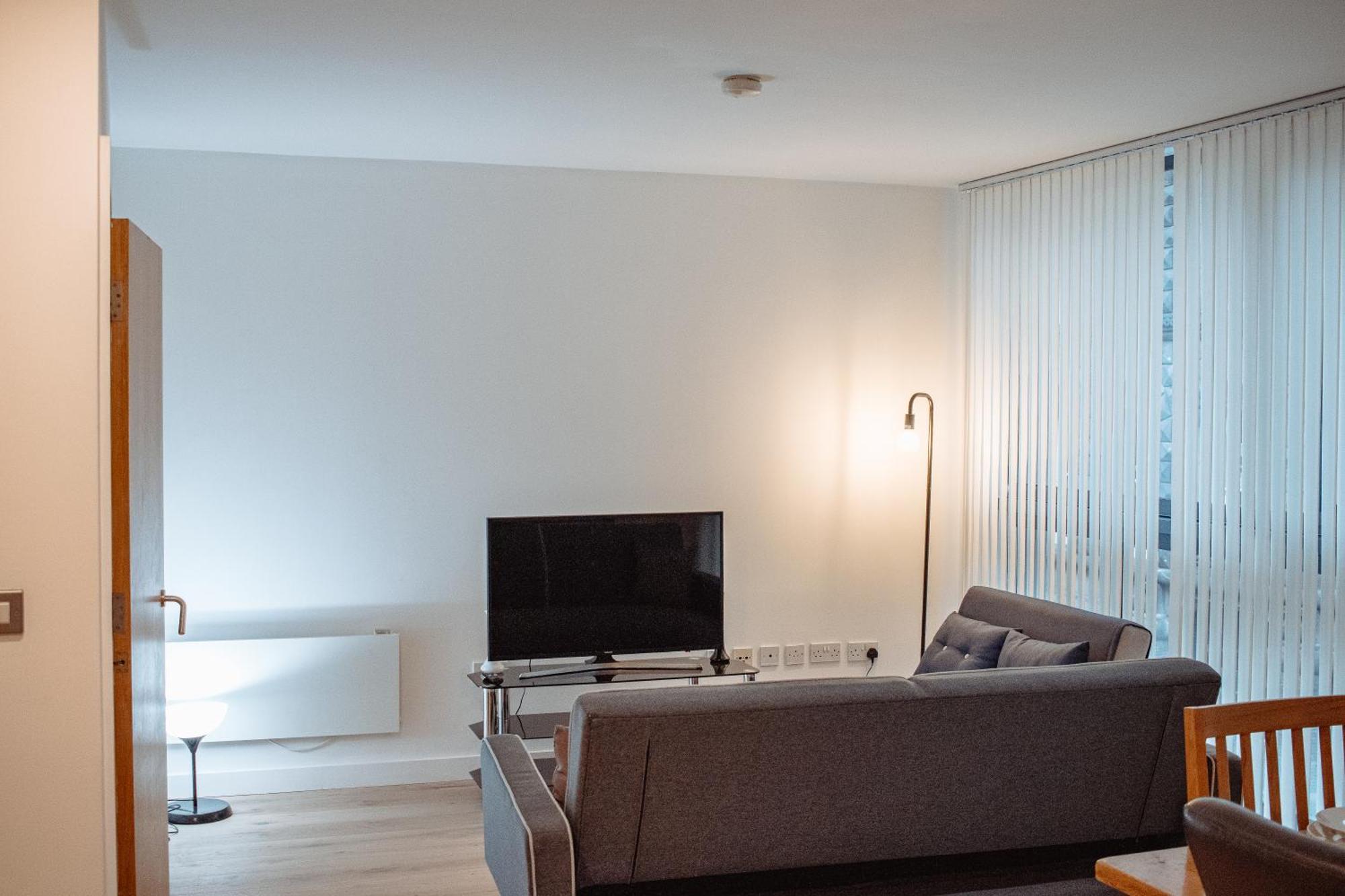 Central & Spacious, Sleeps 8, Perfect For Groups ليدز المظهر الخارجي الصورة