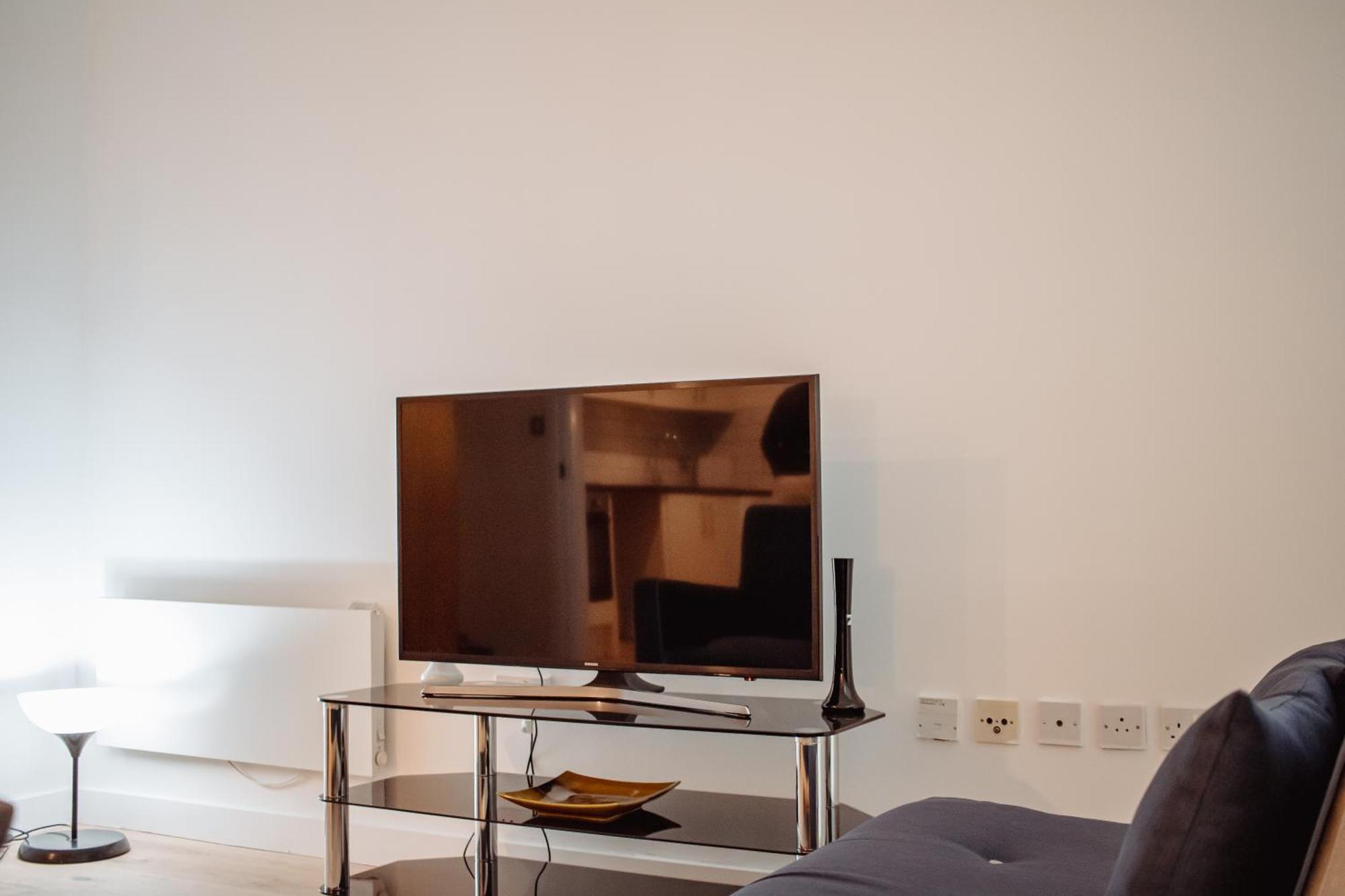 Central & Spacious, Sleeps 8, Perfect For Groups ليدز المظهر الخارجي الصورة