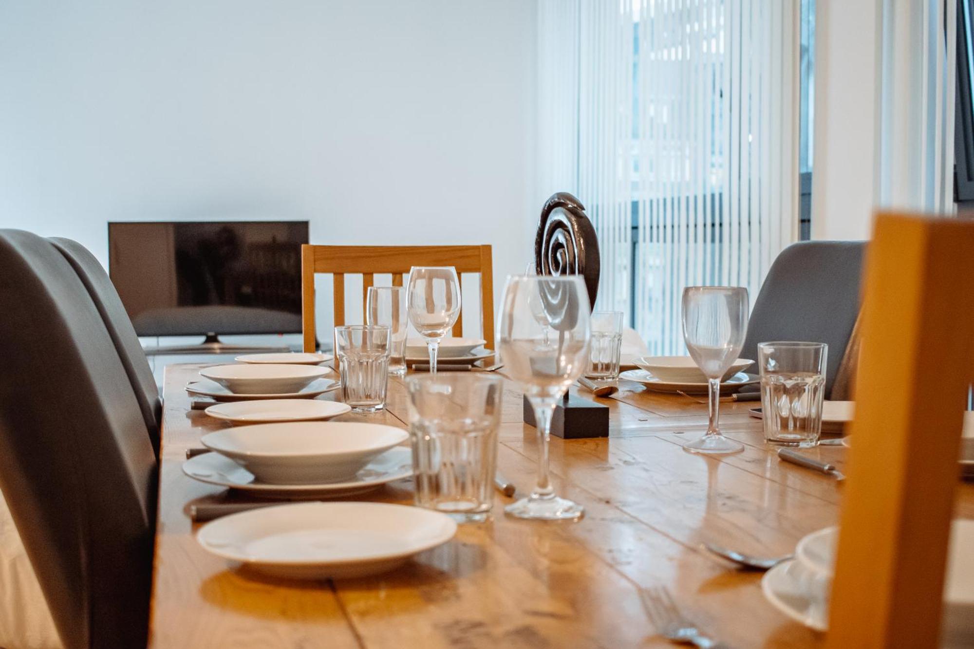 Central & Spacious, Sleeps 8, Perfect For Groups ليدز المظهر الخارجي الصورة