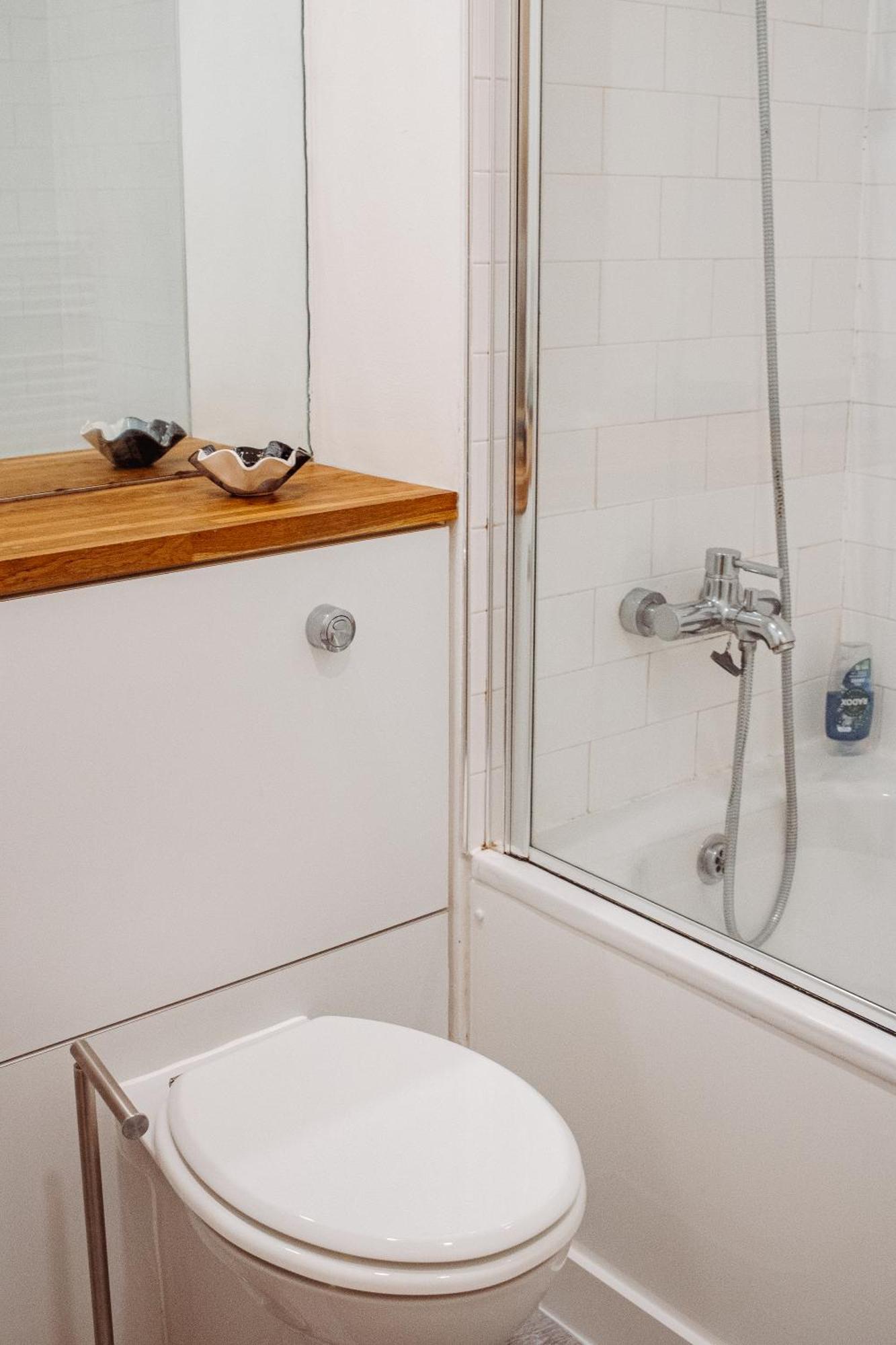 Central & Spacious, Sleeps 8, Perfect For Groups ليدز المظهر الخارجي الصورة