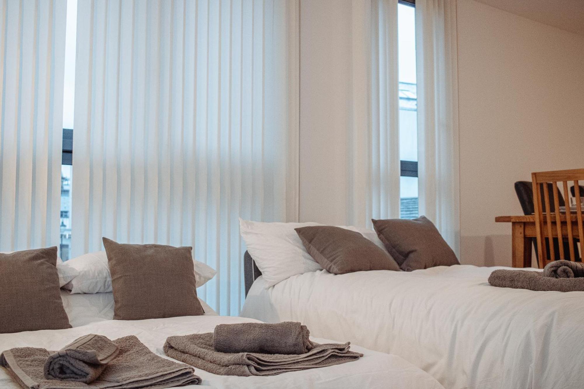 Central & Spacious, Sleeps 8, Perfect For Groups ليدز المظهر الخارجي الصورة